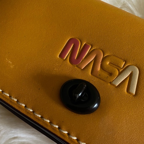 COACH x NASA yellow mini dinky dinkier - Picture 6 of 9